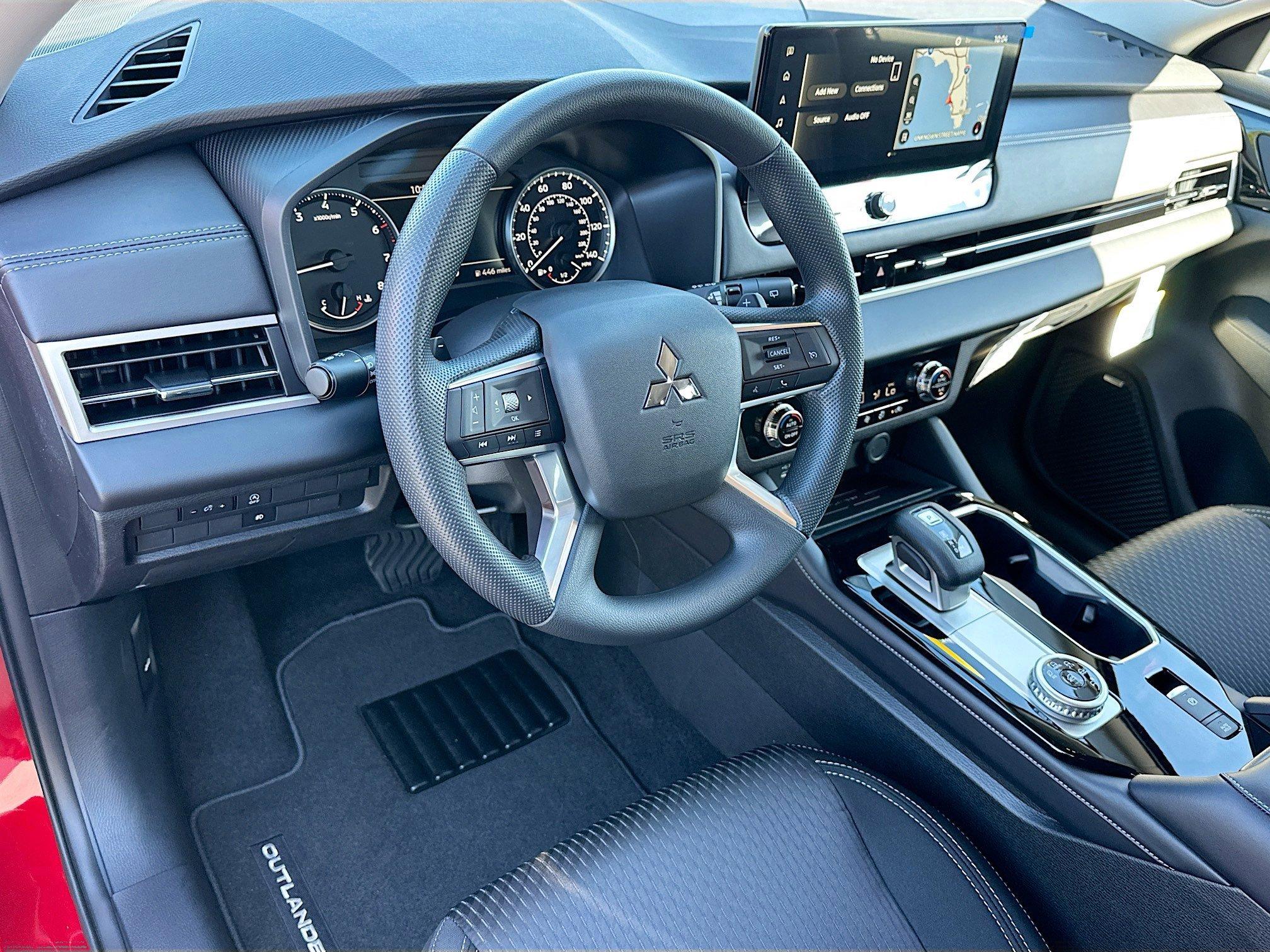 Mitsubishi Outlander Es With Navigation - Thumbnail 7