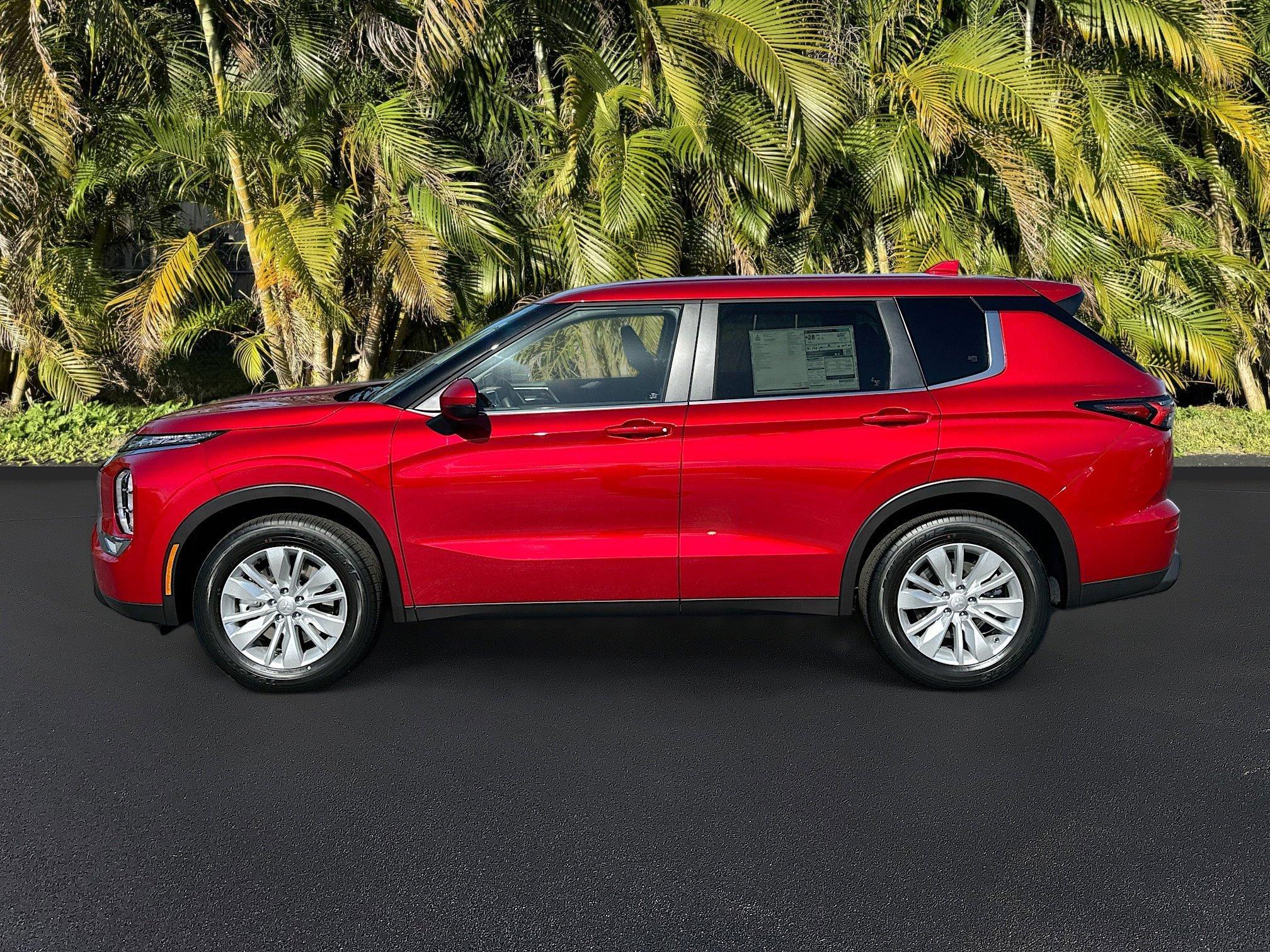 Mitsubishi Outlander Es With Navigation - Thumbnail 3