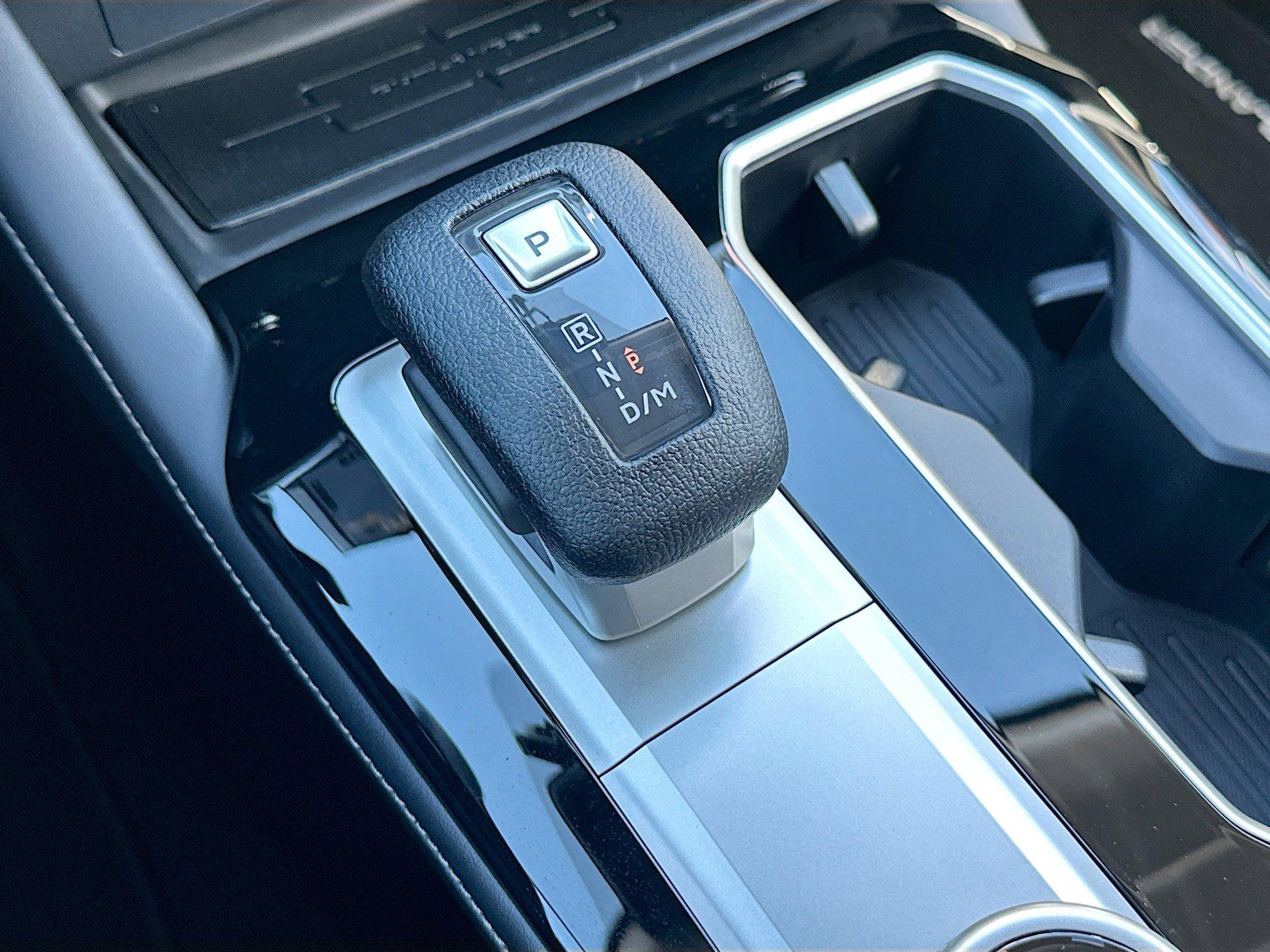 Mitsubishi Outlander Es With Navigation - Thumbnail 13