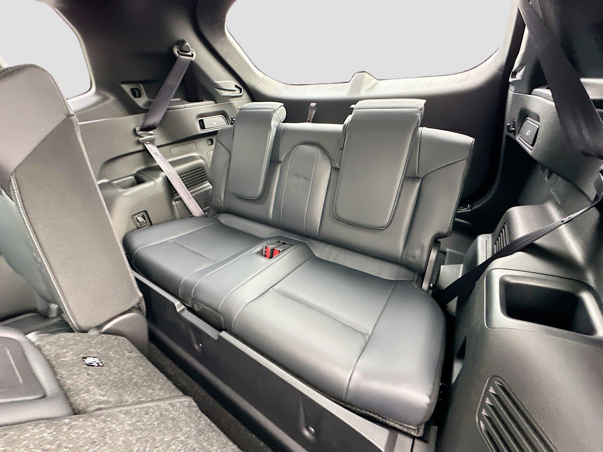 Mitsubishi Outlander Sel With Navigation - Thumbnail 19