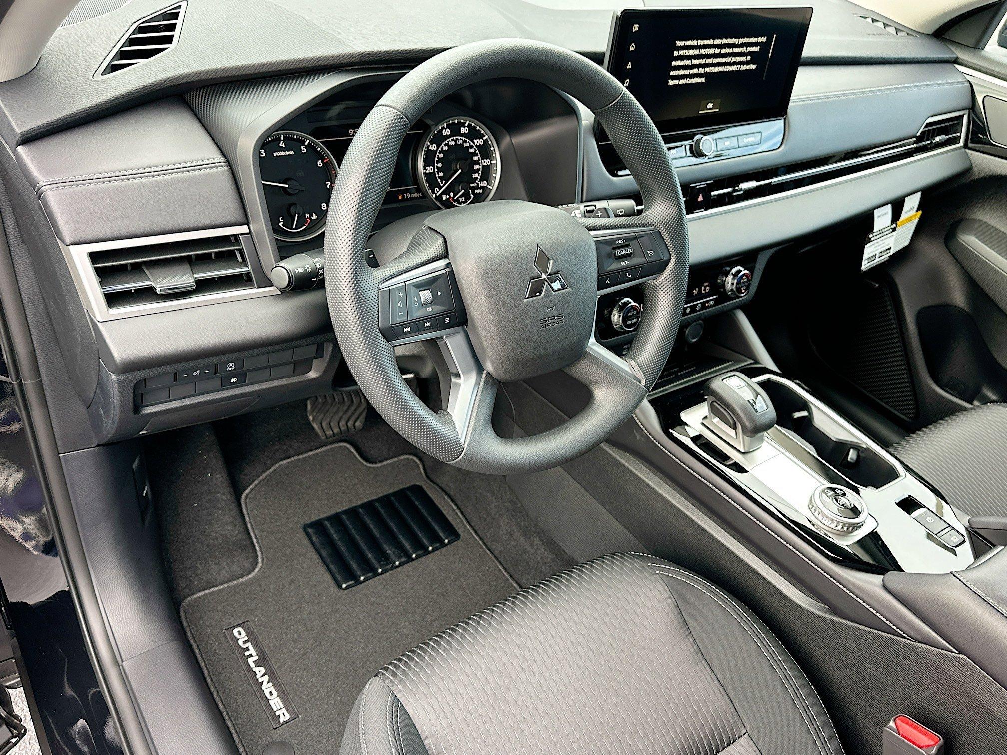 Mitsubishi Outlander Es With Navigation - Thumbnail 7