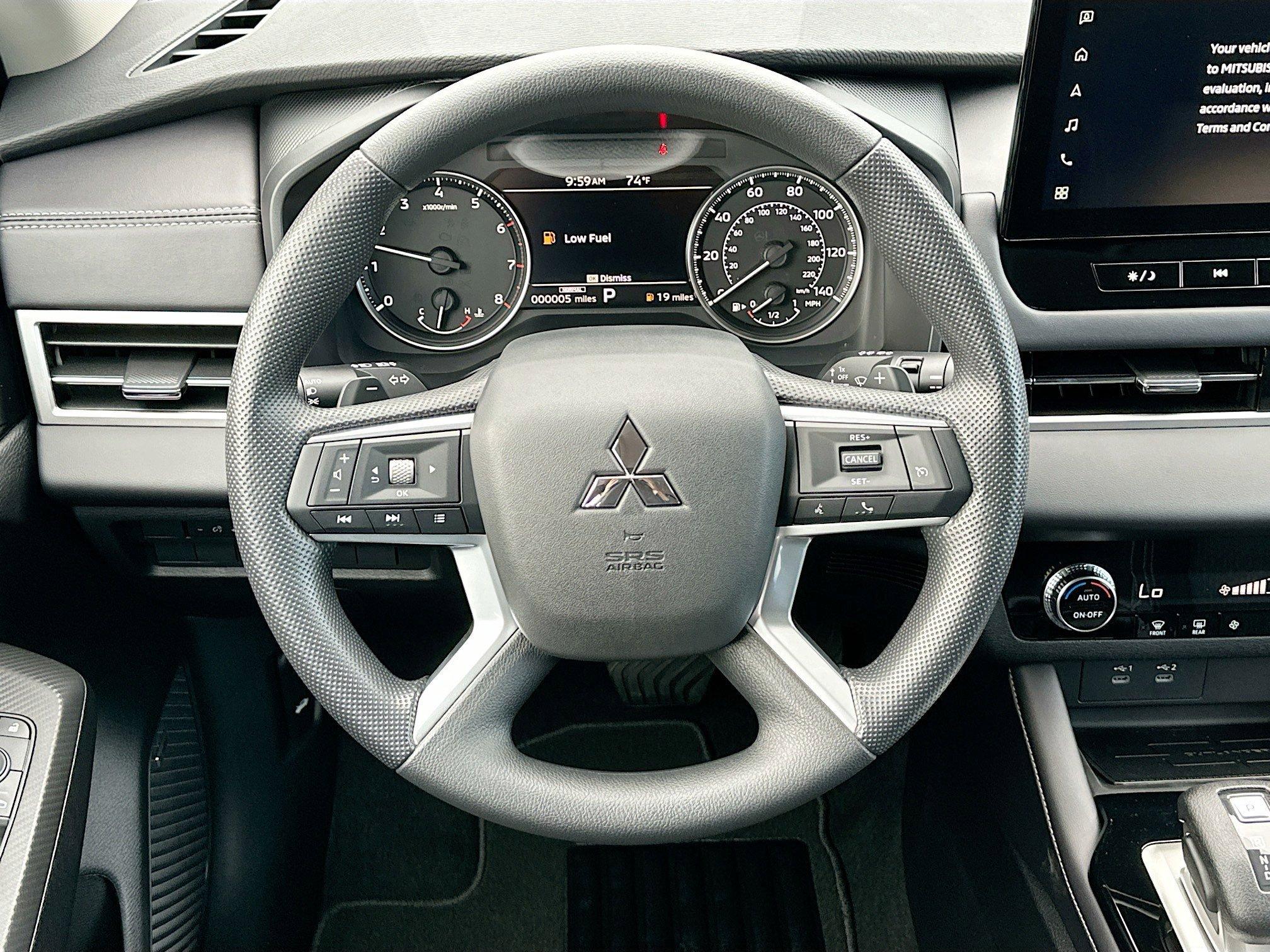 Mitsubishi Outlander Es With Navigation - Thumbnail 8