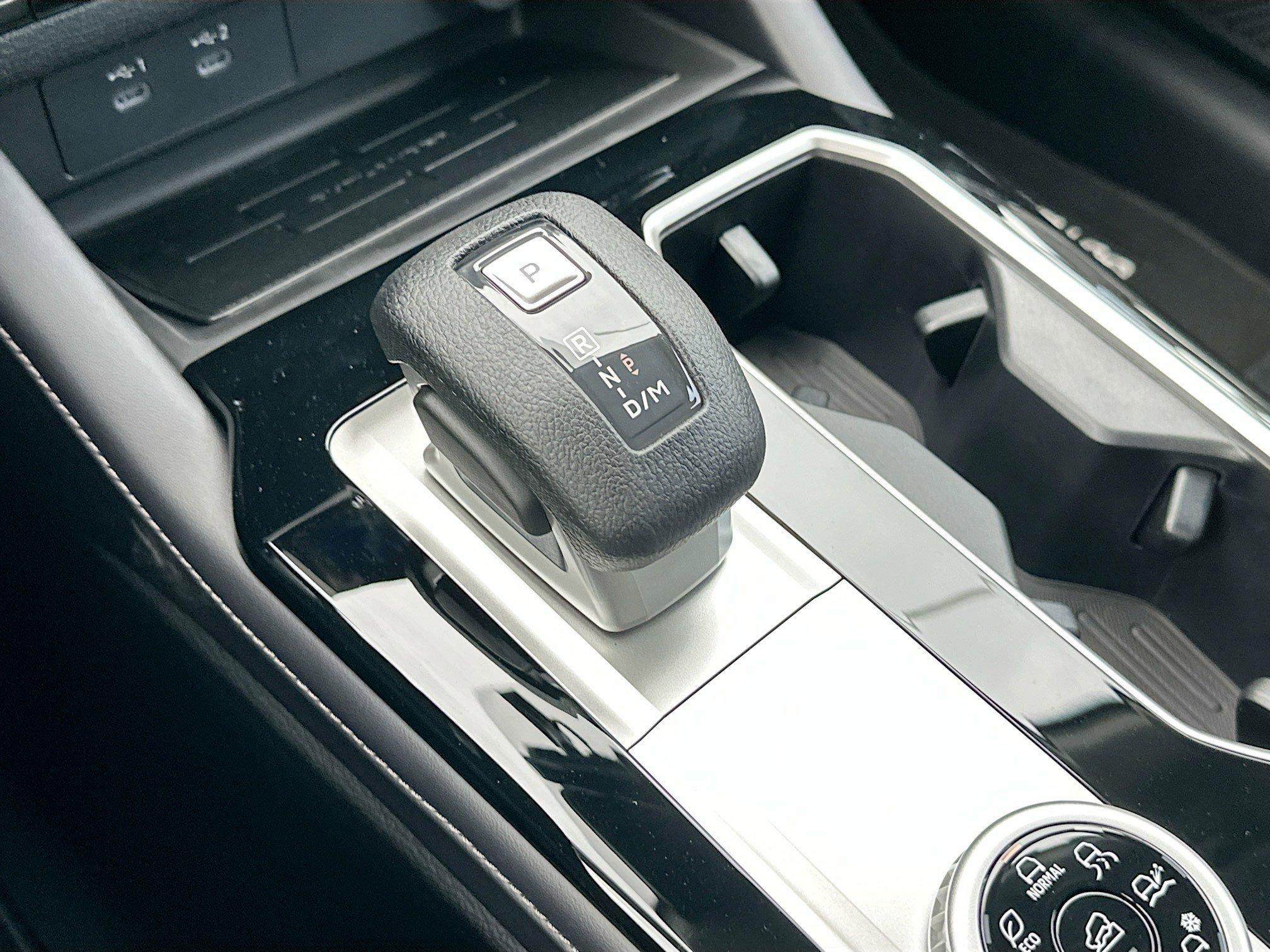 Mitsubishi Outlander Es With Navigation - Thumbnail 13