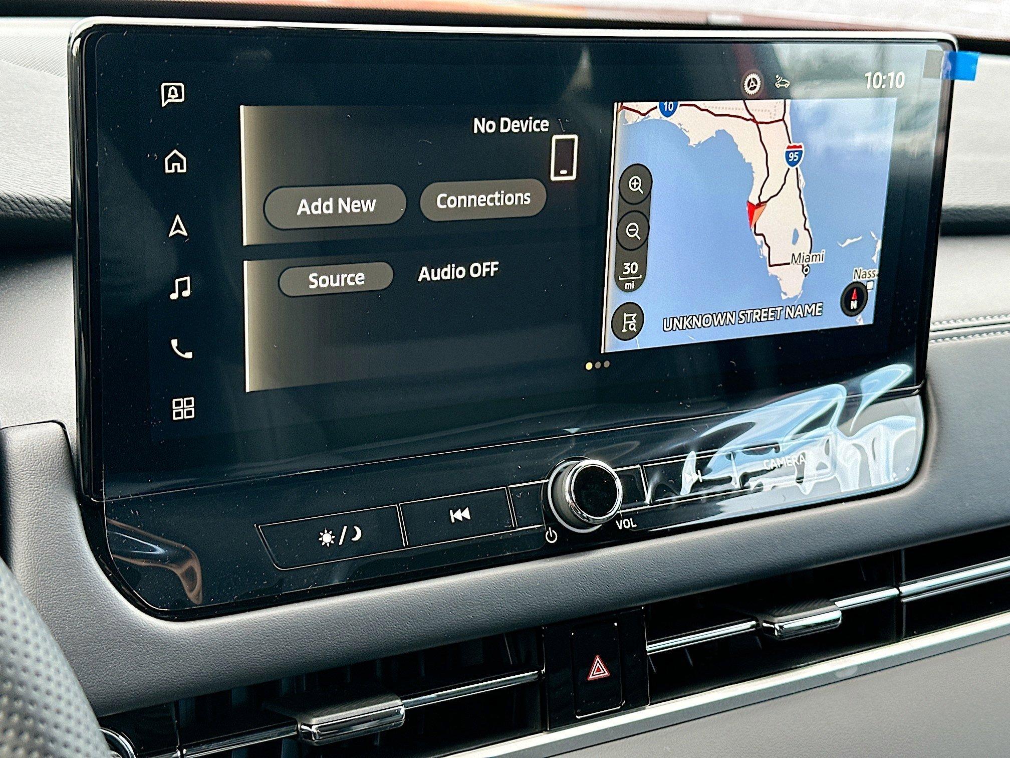 Mitsubishi Outlander Se With Navigation - Thumbnail 11