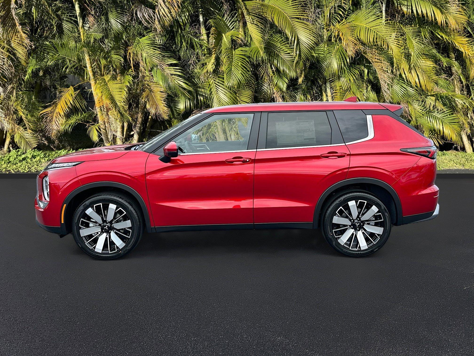 Mitsubishi Outlander Se With Navigation - Thumbnail 3