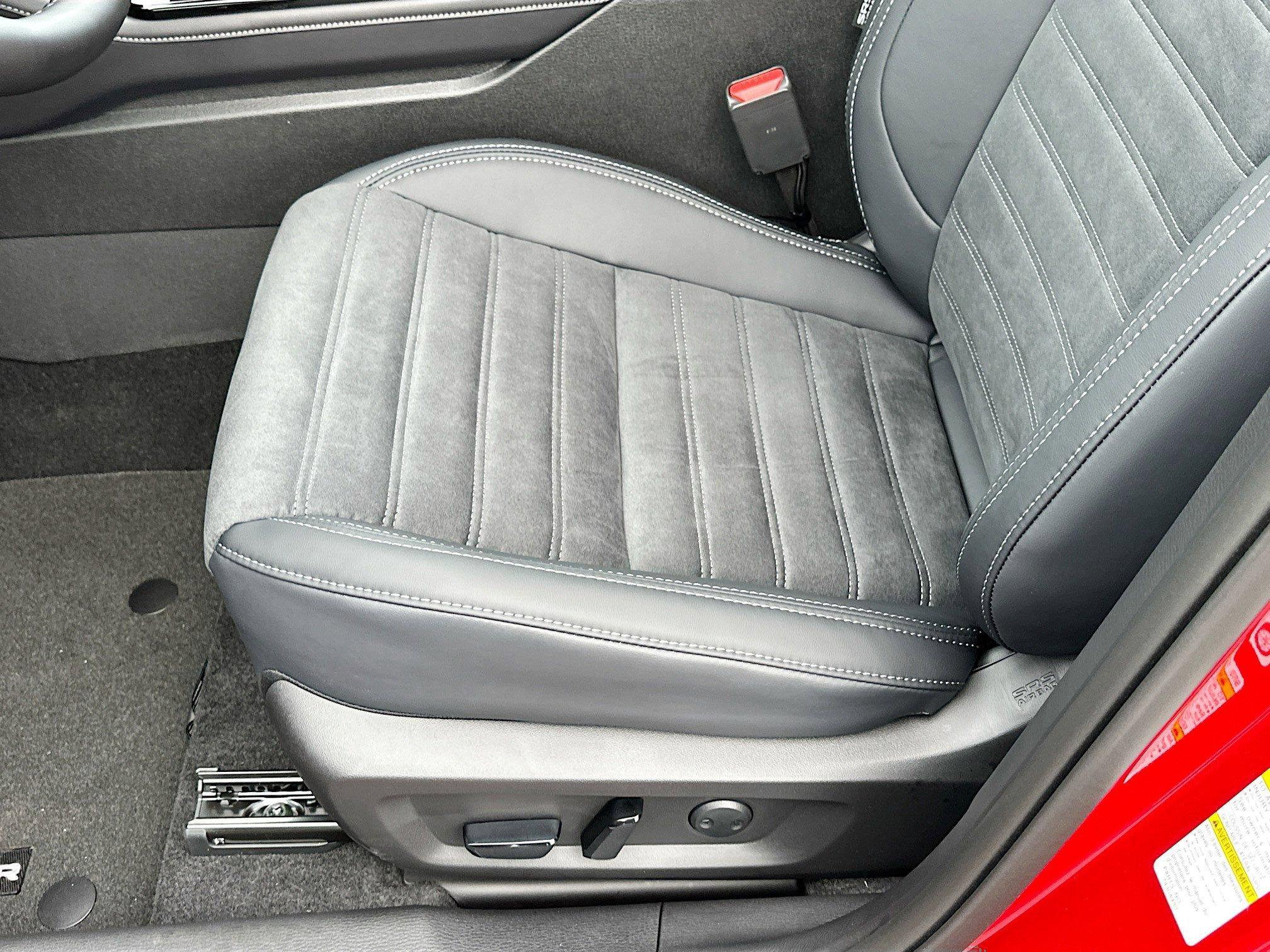 Mitsubishi Outlander Se With Navigation - Thumbnail 15