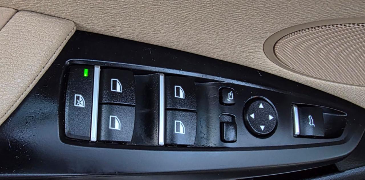 Bmw X3Sdrive28I Sports Activity Vehicle - Thumbnail 14