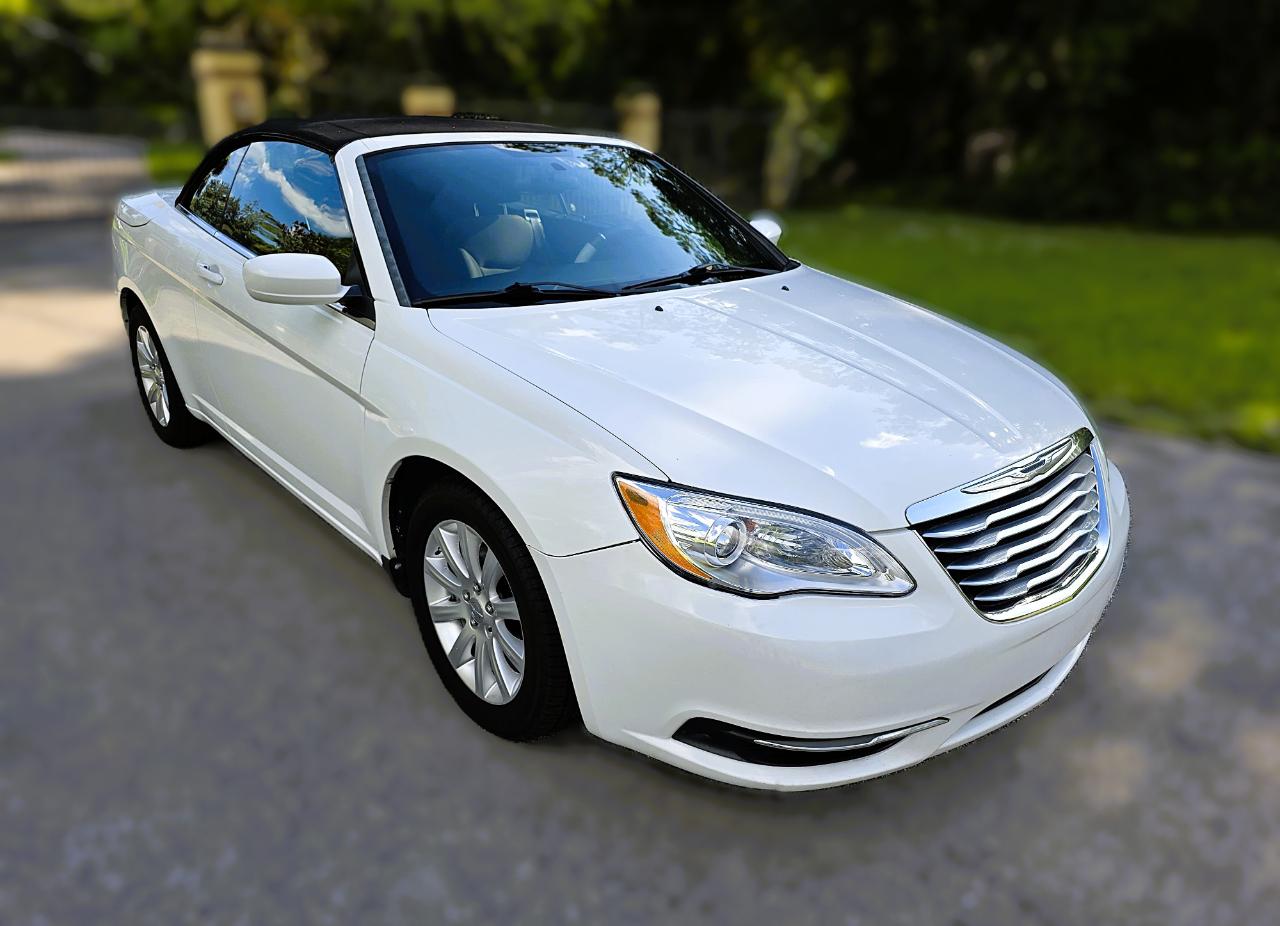 Chrysler 2002Dr Conv Touring - Thumbnail 3