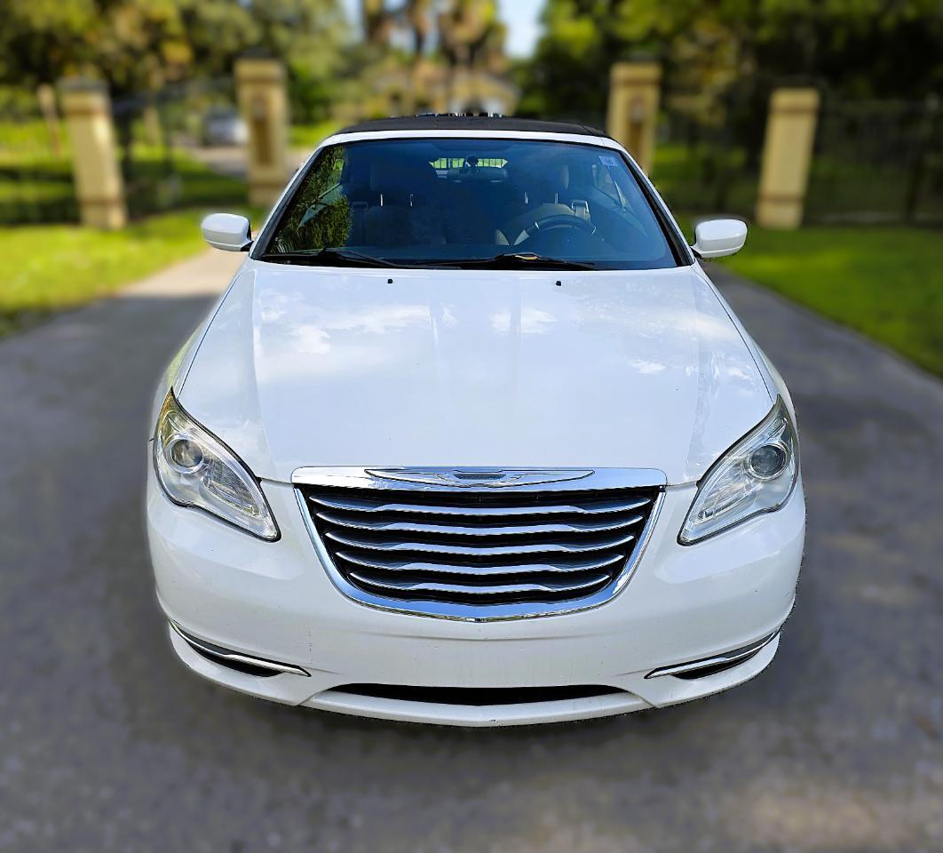 Chrysler 2002Dr Conv Touring - Thumbnail 2