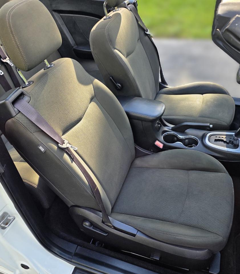 Chrysler 2002Dr Conv Touring - Thumbnail 19