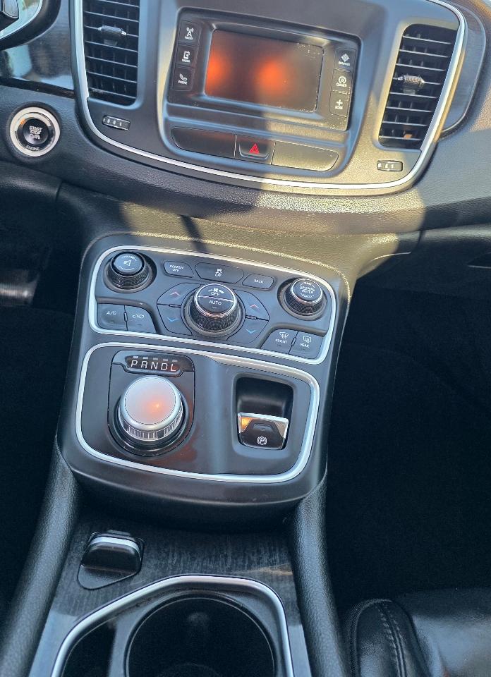 Chrysler 2004Dr Sdn C Fwd - Thumbnail 18