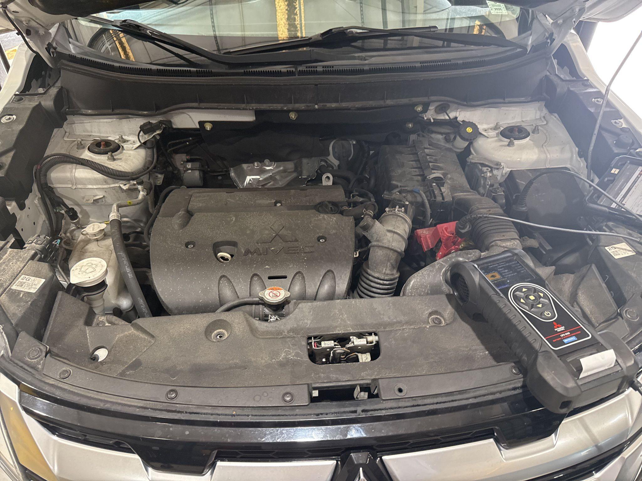 Mitsubishi Outlander Sport - View 1