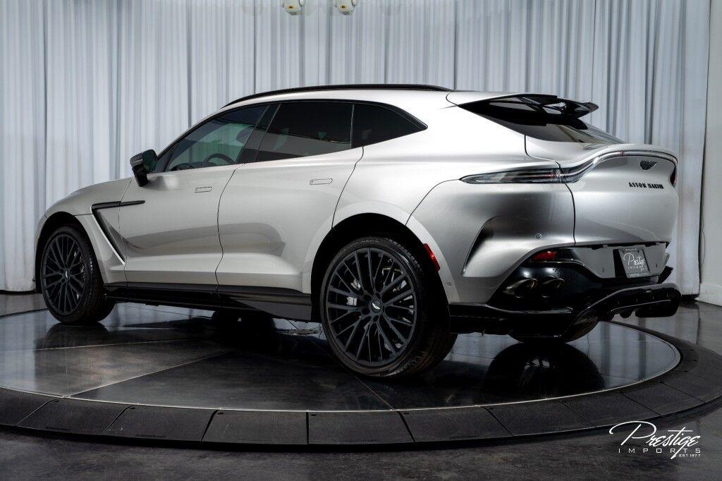 Aston Martin DBX - Thumbnail 13