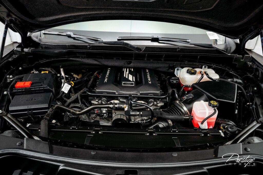 Cadillac Escalade - Thumbnail 4