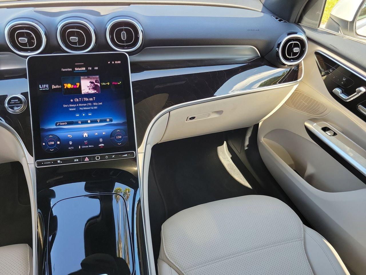 Mercedes-Benz Glc 300 - Thumbnail 16