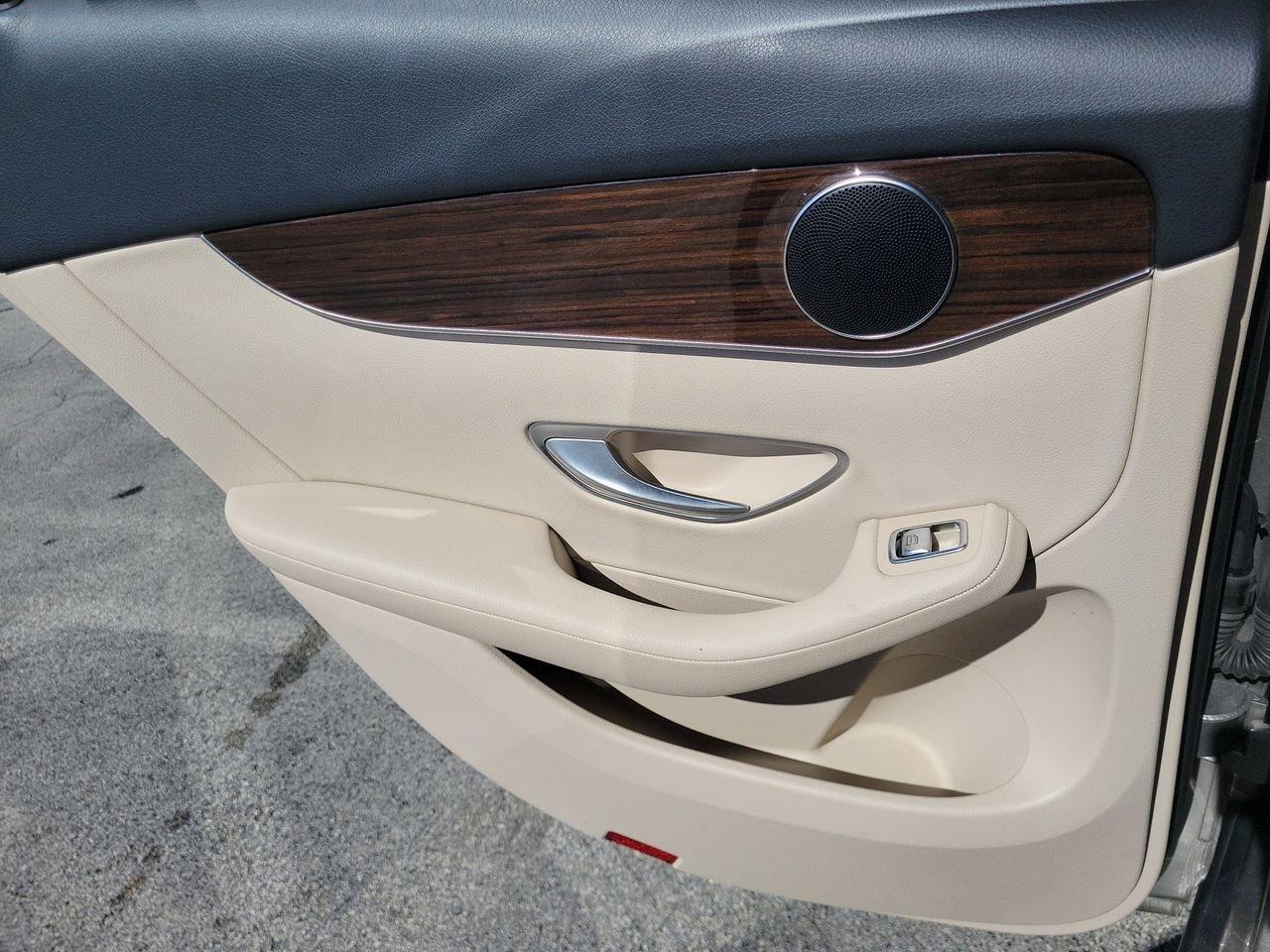 Mercedes-Benz Glc 300 - Thumbnail 14