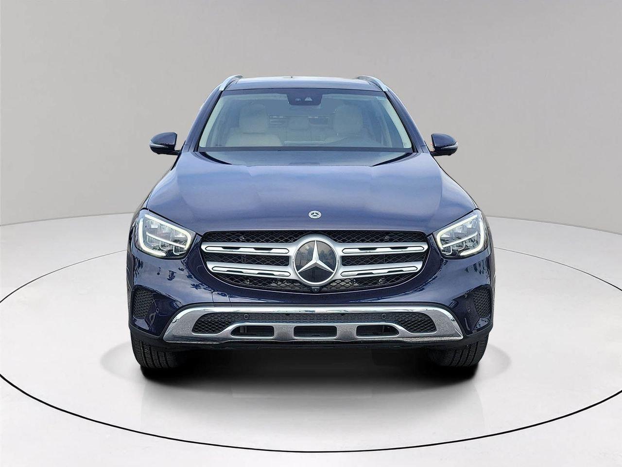 Mercedes-Benz Glc 300 - Thumbnail 3