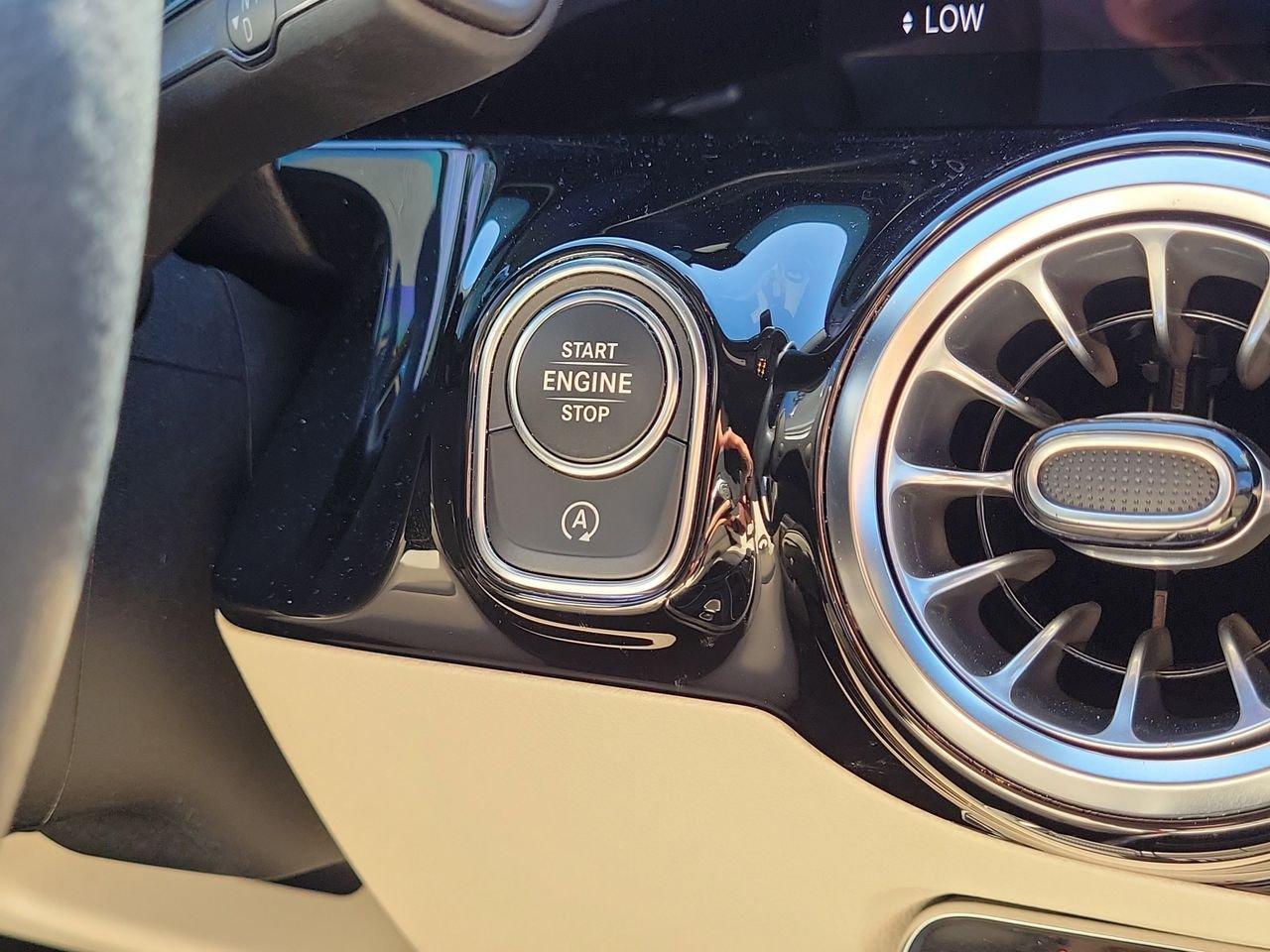 Mercedes-Benz Gla 250 - Thumbnail 19