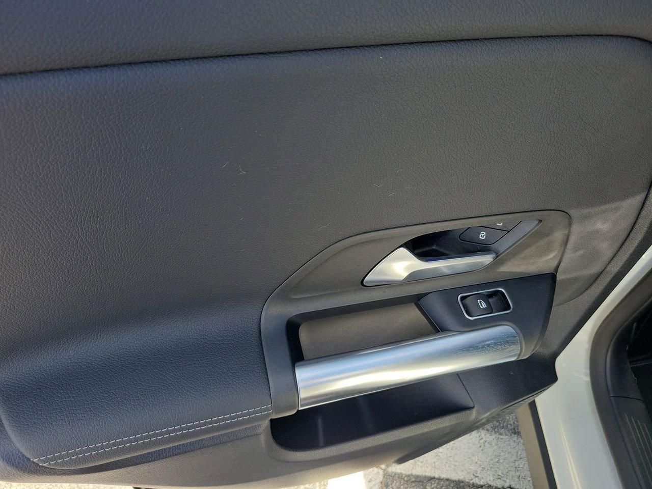 Mercedes-Benz Gla 250 - Thumbnail 12