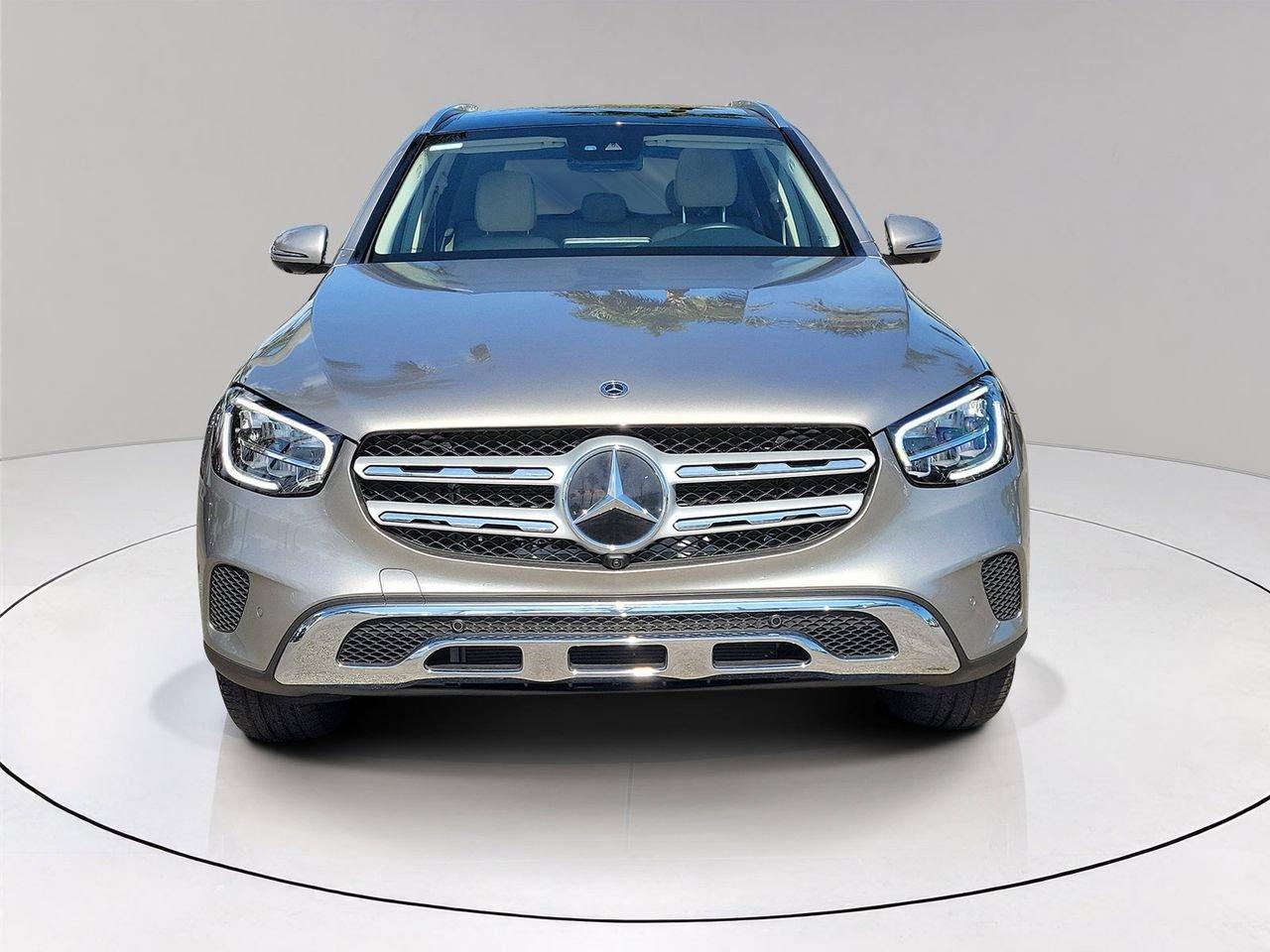 Mercedes-Benz Glc 300 - Thumbnail 3