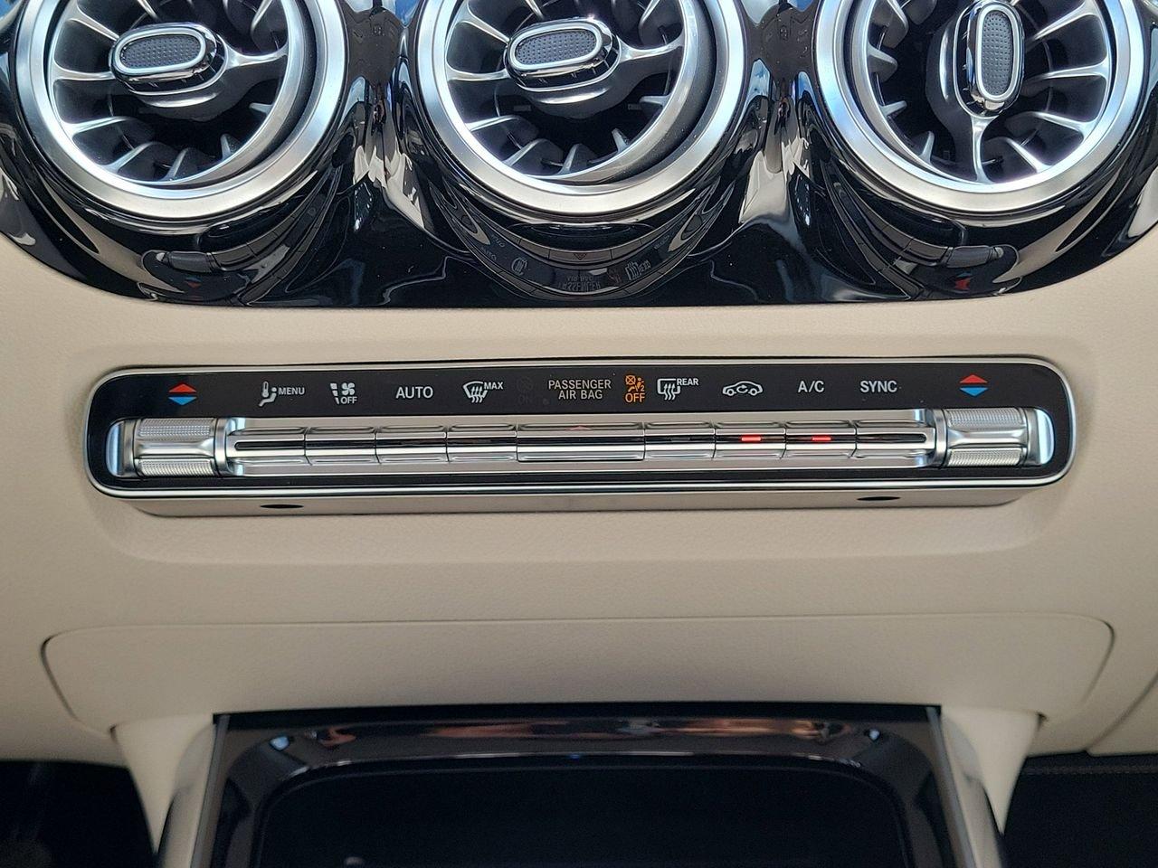 Mercedes-Benz Gla 250 - Thumbnail 20