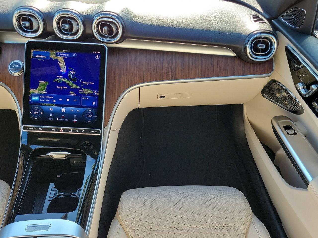 Mercedes-Benz C 300 - Thumbnail 17