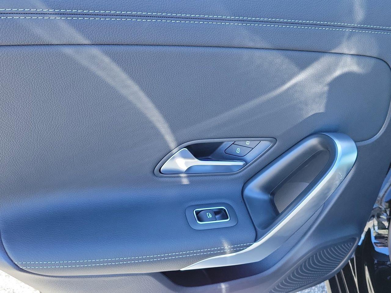 Mercedes-Benz Cla 250 - Thumbnail 11