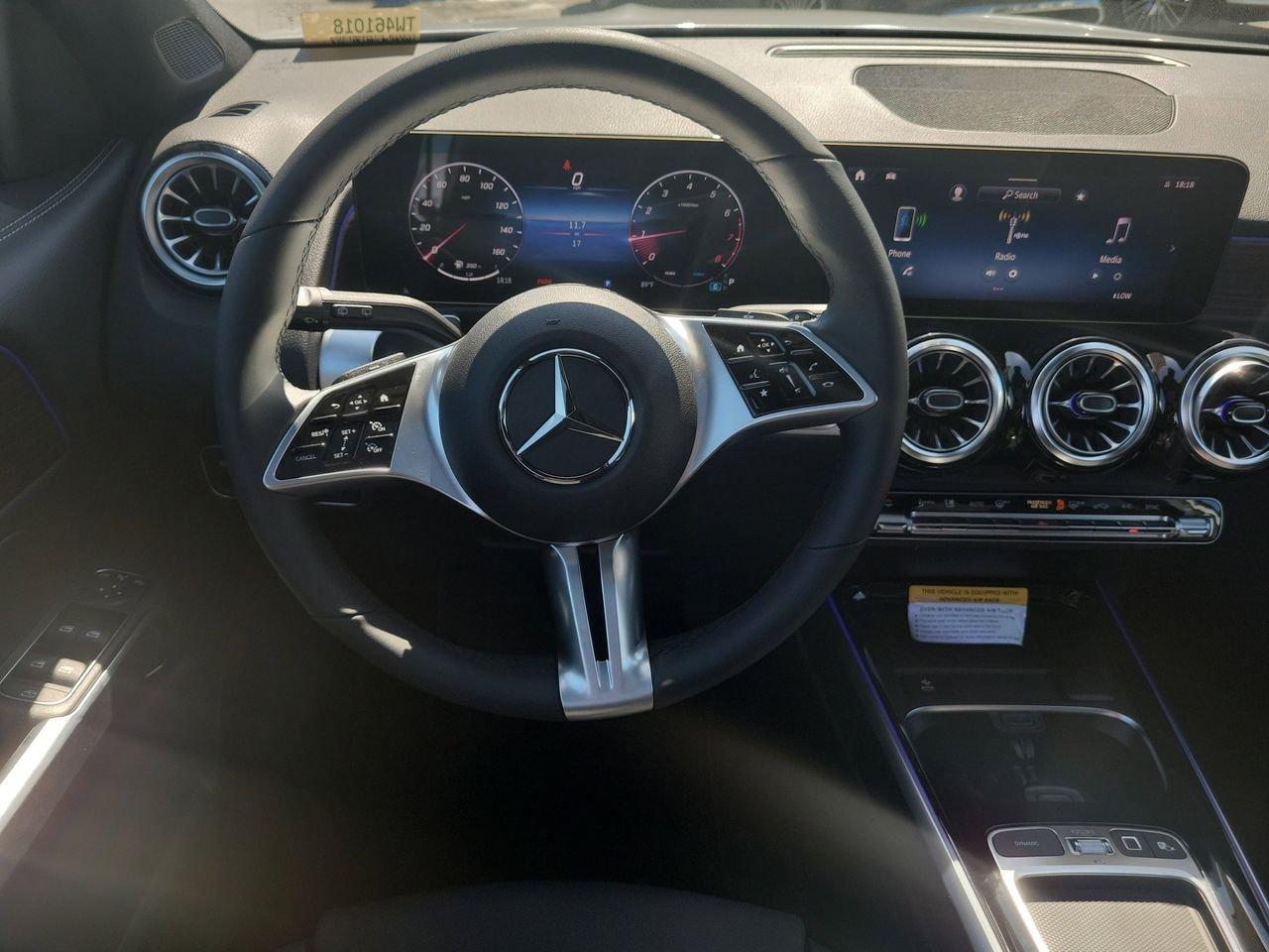 Mercedes-Benz Glb 250 - Thumbnail 15