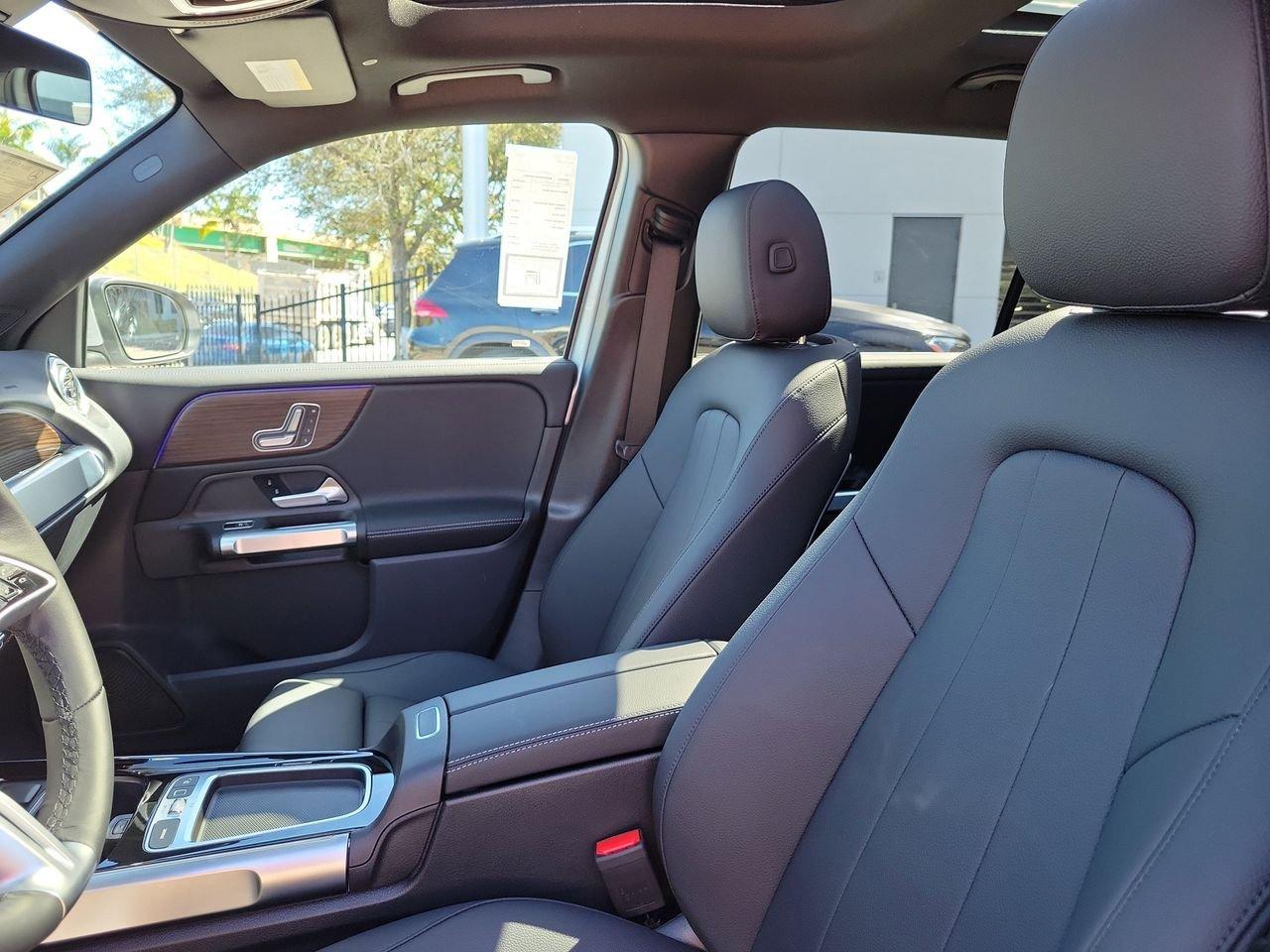 Mercedes-Benz Glb 250 - Thumbnail 20