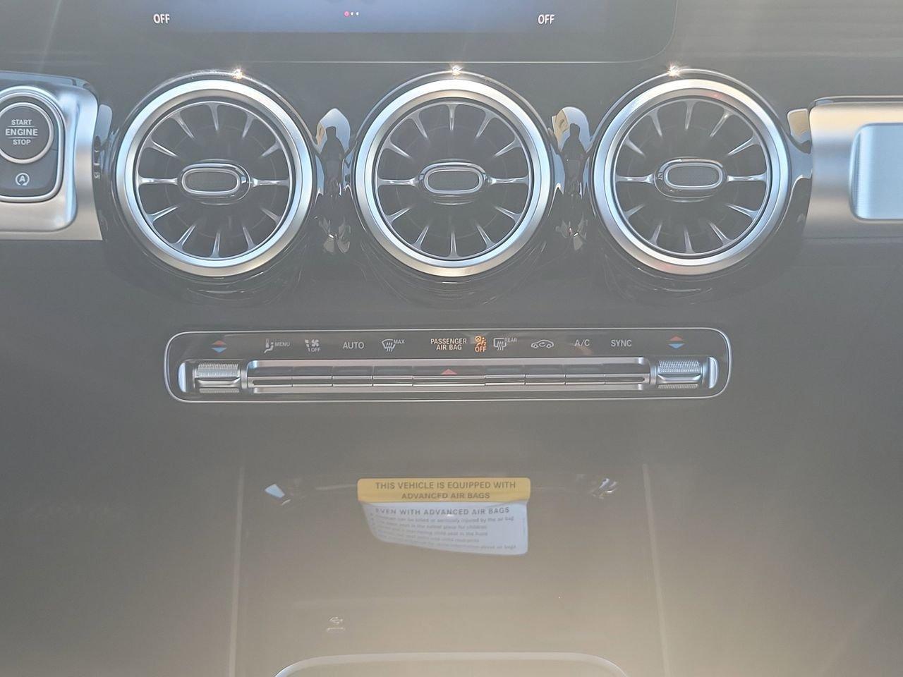 Mercedes-Benz Glb 250 - Thumbnail 17