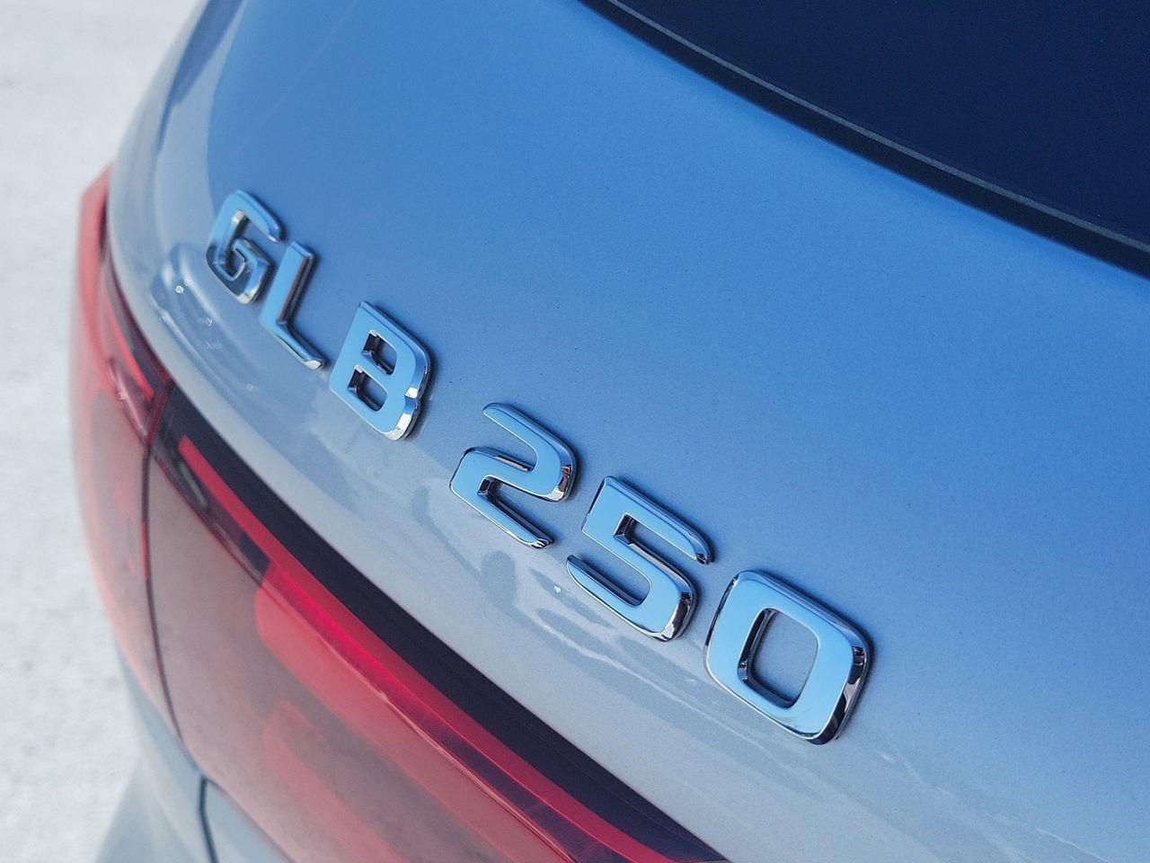 Mercedes-Benz Glb 250 - Thumbnail 9