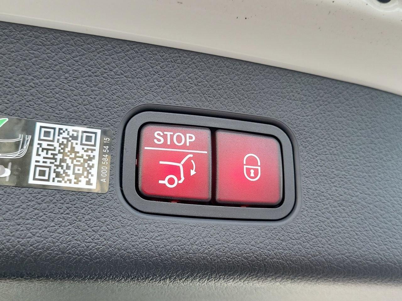 Mercedes-Benz Glc 300 - Thumbnail 10