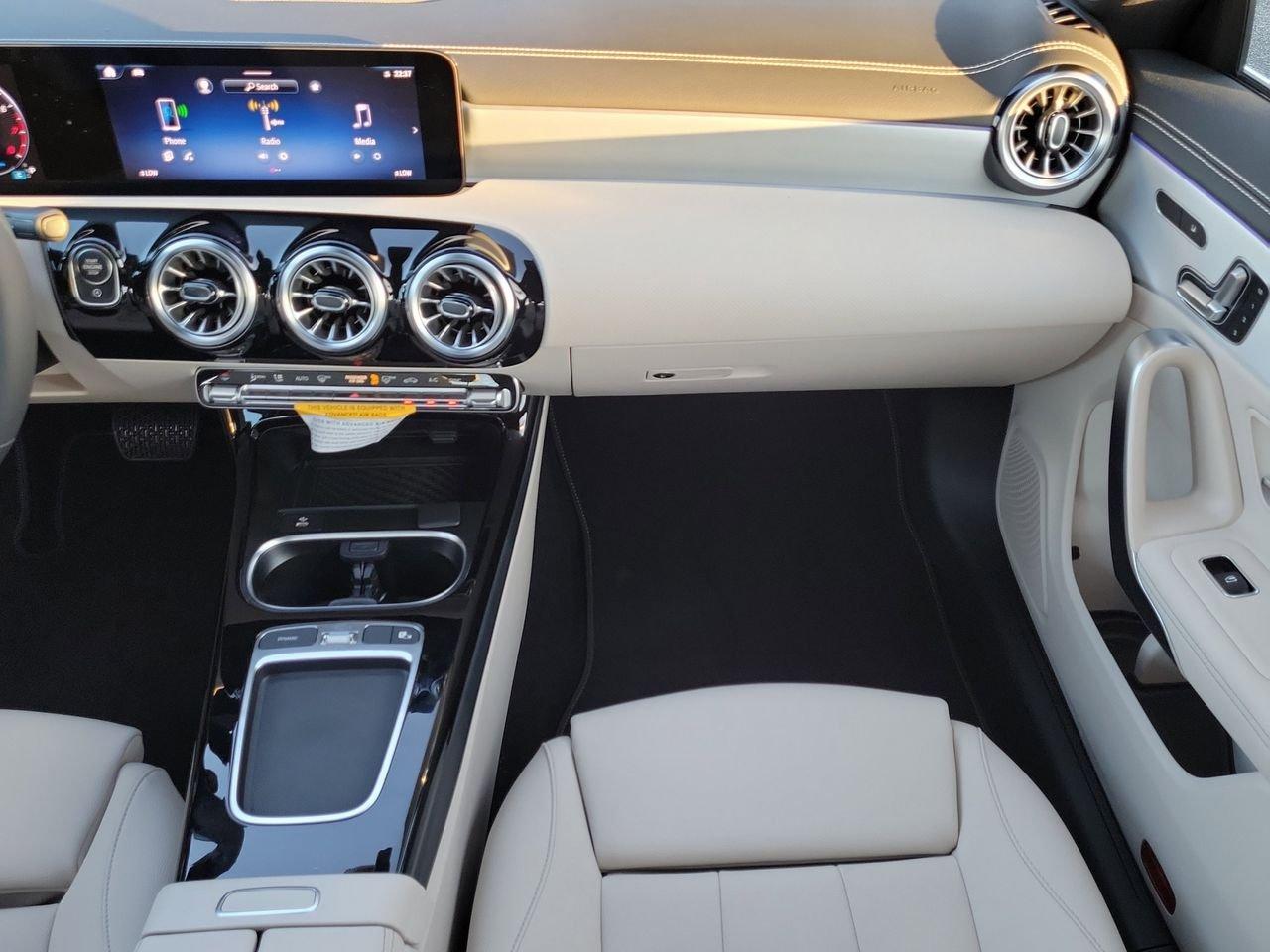 Mercedes-Benz Cla 250 - Thumbnail 16