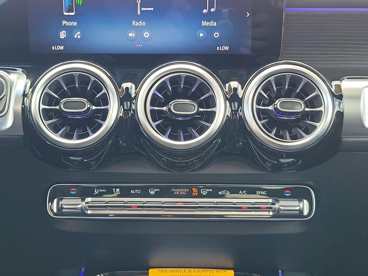 Mercedes-Benz Glb 250 - Thumbnail 17