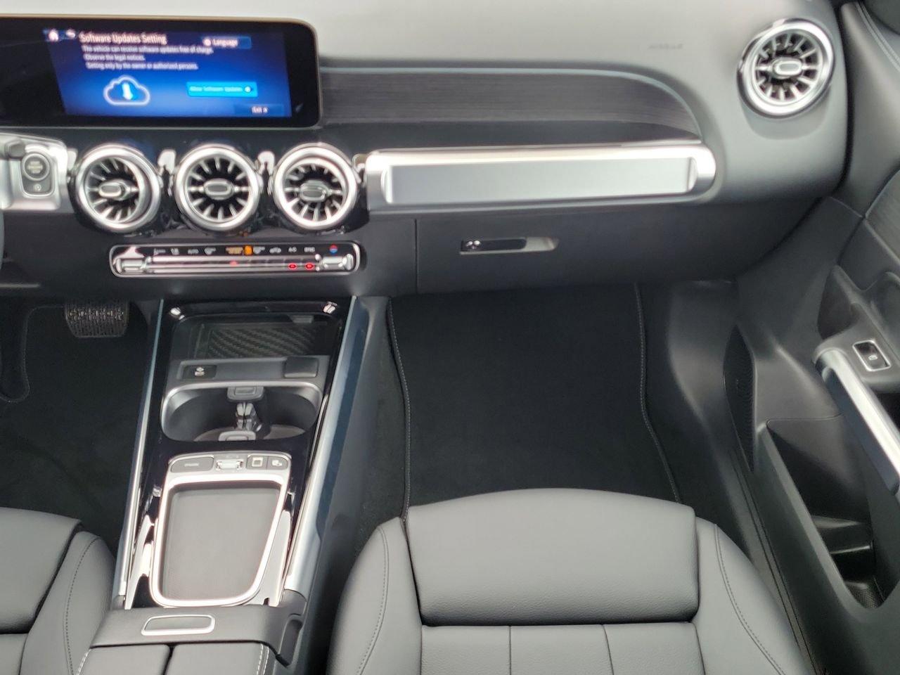 Mercedes-Benz Glb 250 - Thumbnail 17