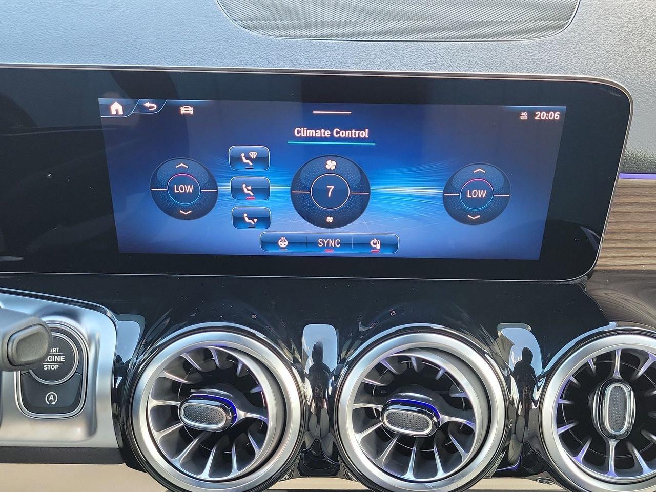 Mercedes-Benz Glb 250 - Thumbnail 18