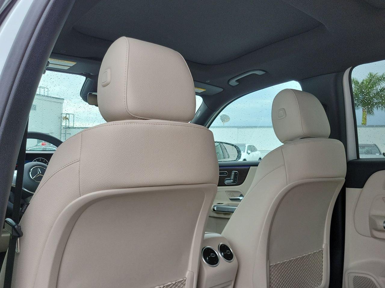 Mercedes-Benz Glb 250 - Thumbnail 13