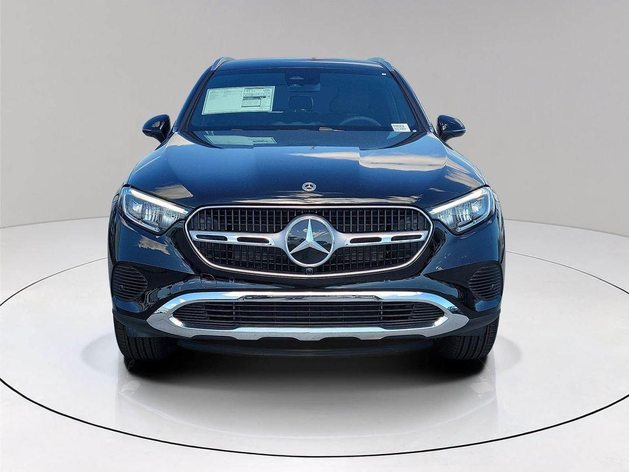 Mercedes-Benz Glc 300 - Thumbnail 3