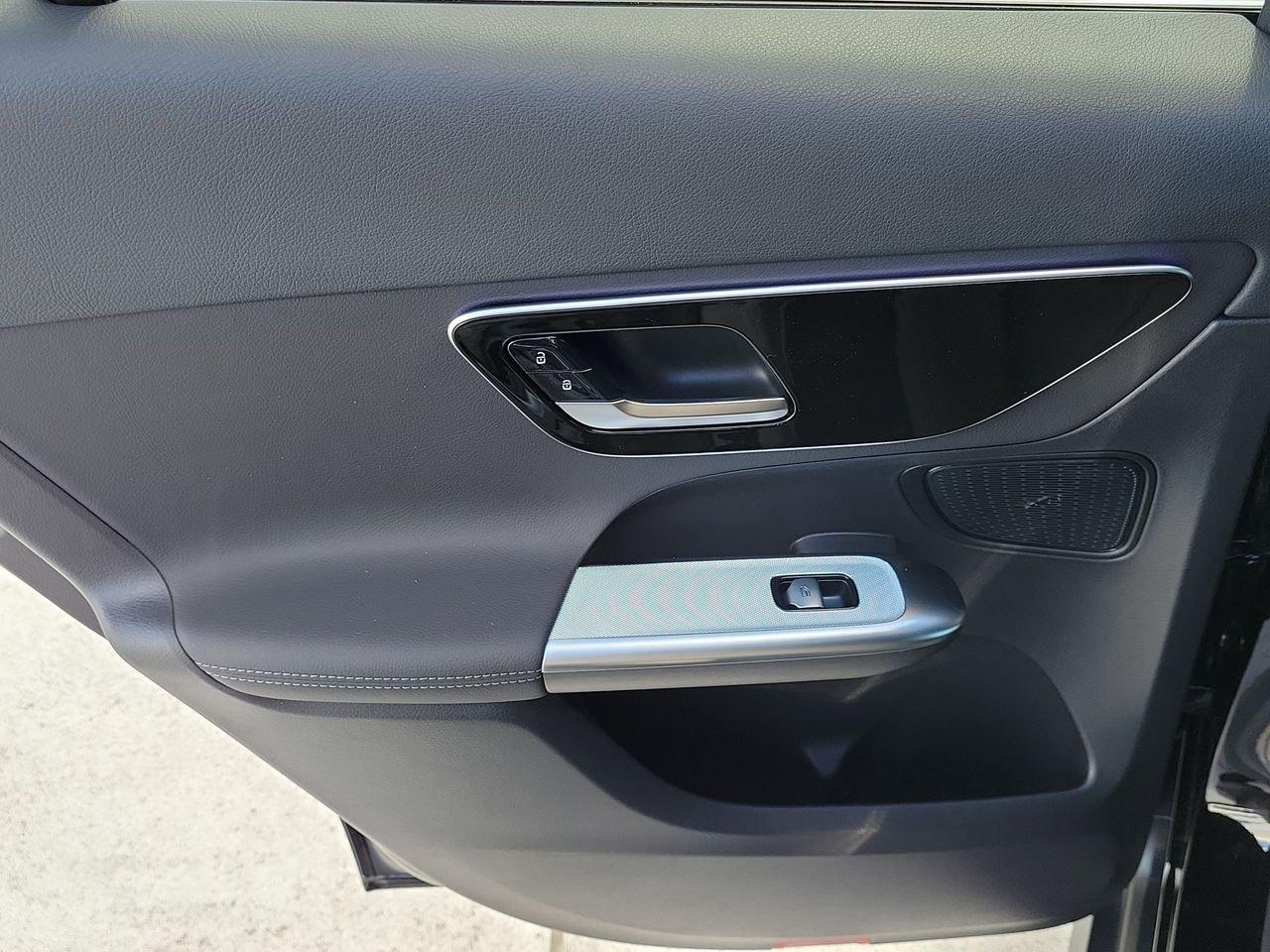 Mercedes-Benz Glc 300 - Thumbnail 10