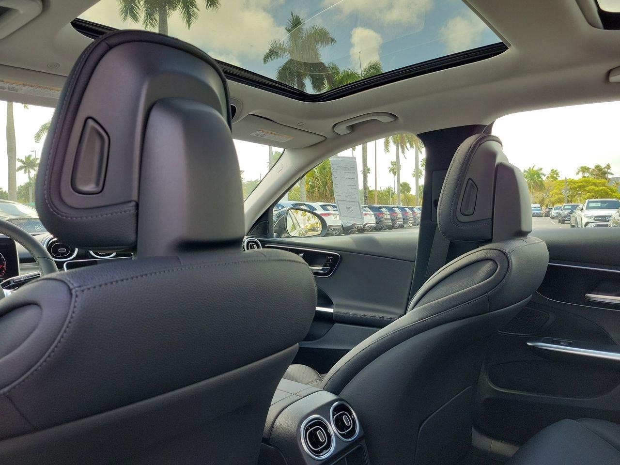 Mercedes-Benz C 300 - Thumbnail 13