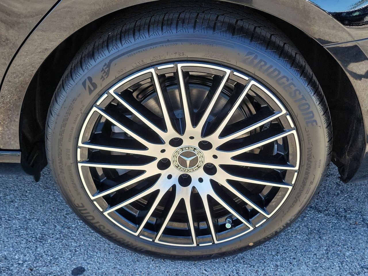 Mercedes-Benz C 300 - Thumbnail 11