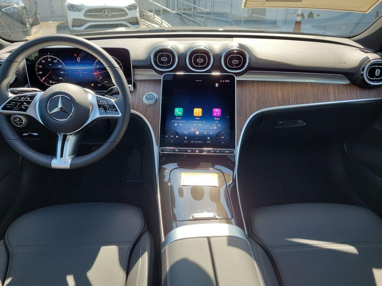 Mercedes-Benz C 300 - Thumbnail 13