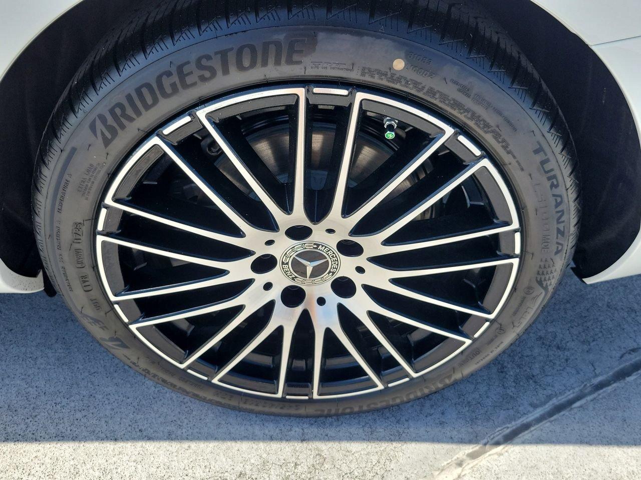 Mercedes-Benz C 300 - Thumbnail 9