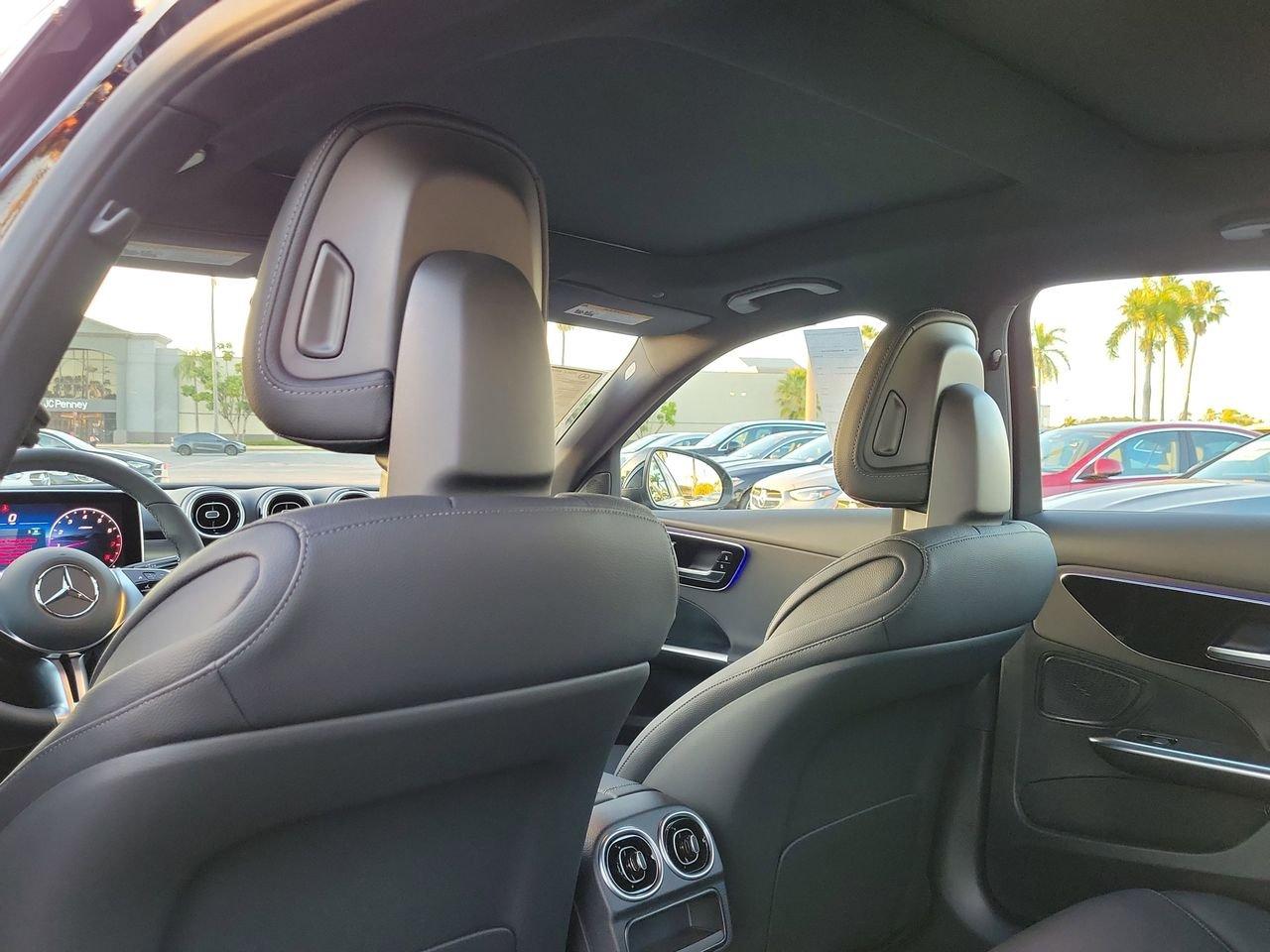 Mercedes-Benz C 300 - Thumbnail 13