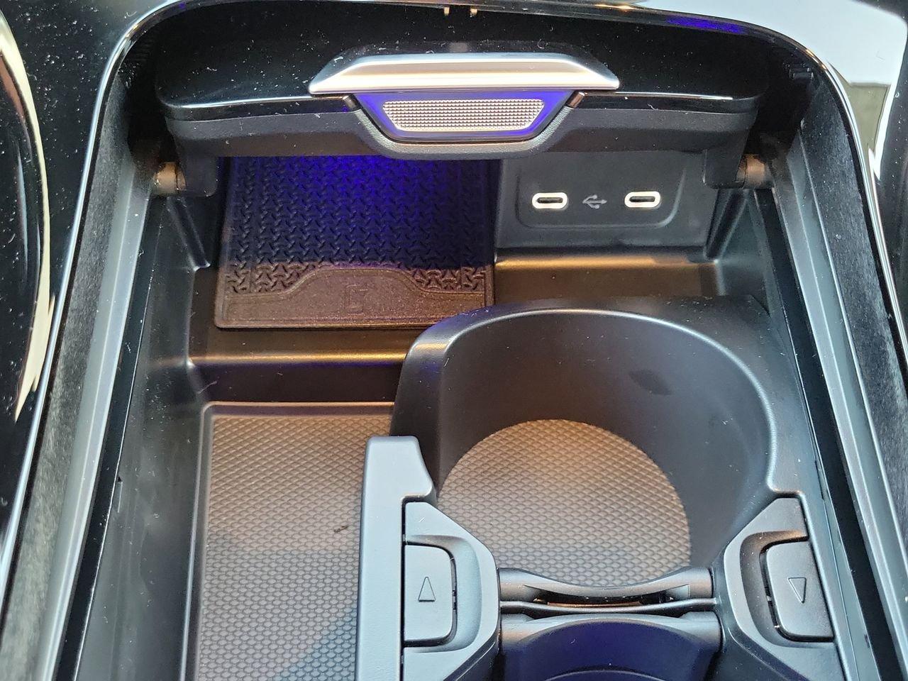 Mercedes-Benz C 300 - Thumbnail 19