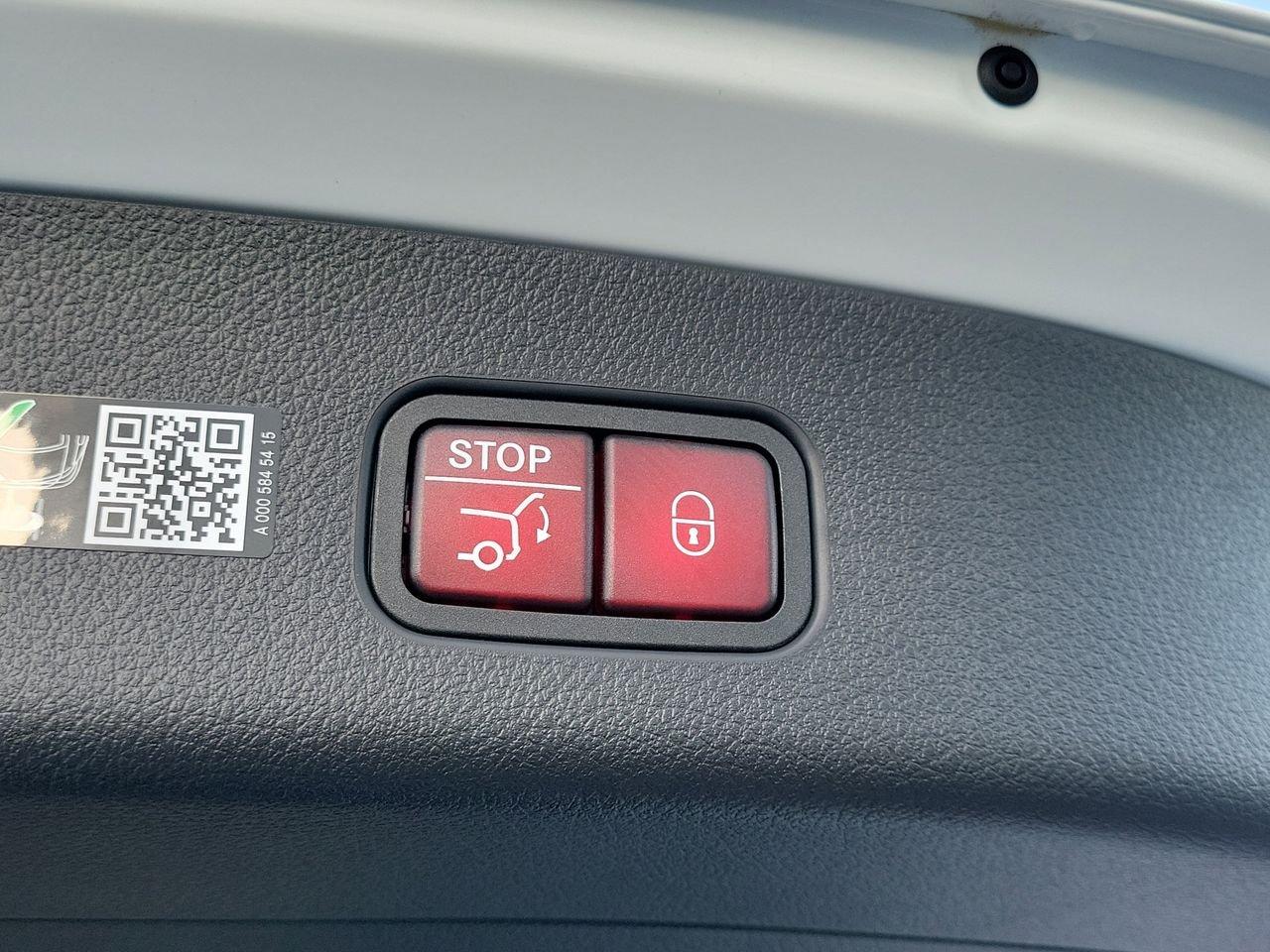 Mercedes-Benz Glc 300 - Thumbnail 10