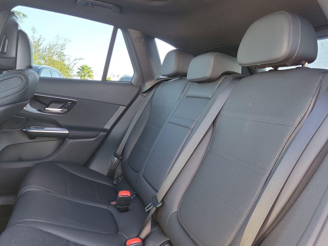 Mercedes-Benz Glc 300 - Thumbnail 14