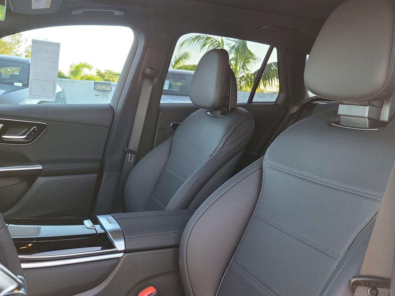 Mercedes-Benz Glc 300 - Thumbnail 20