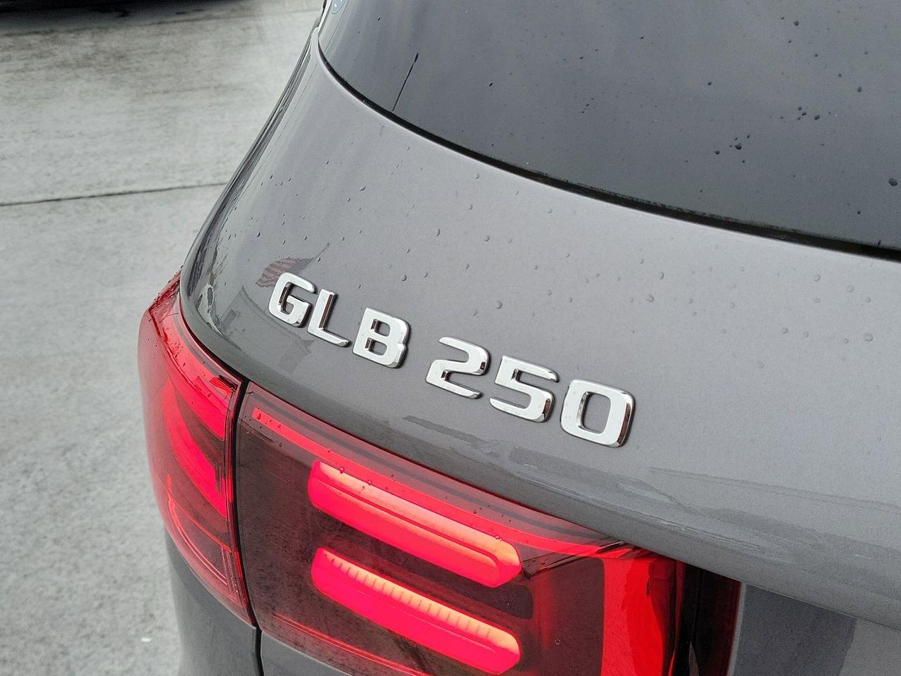 Mercedes-Benz Glb 250 - Thumbnail 8