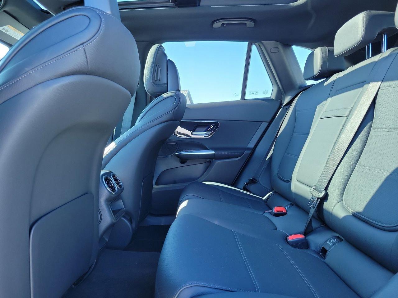 Mercedes-Benz Glc 300 - Thumbnail 12